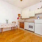 Apartments Bozjidar