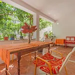 Apartments Bozjidar